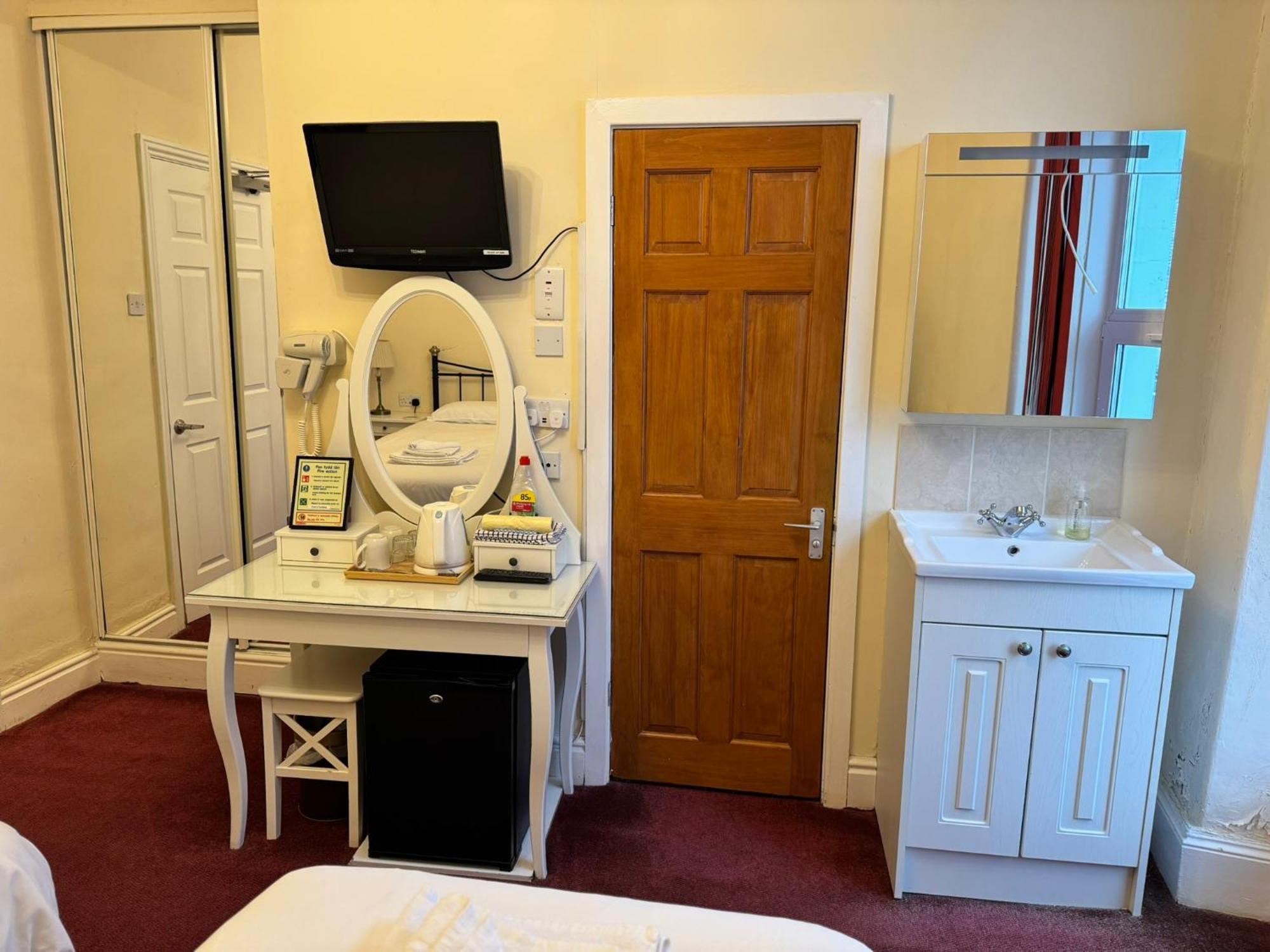 Mor Wyn Guest House Barmouth Esterno foto
